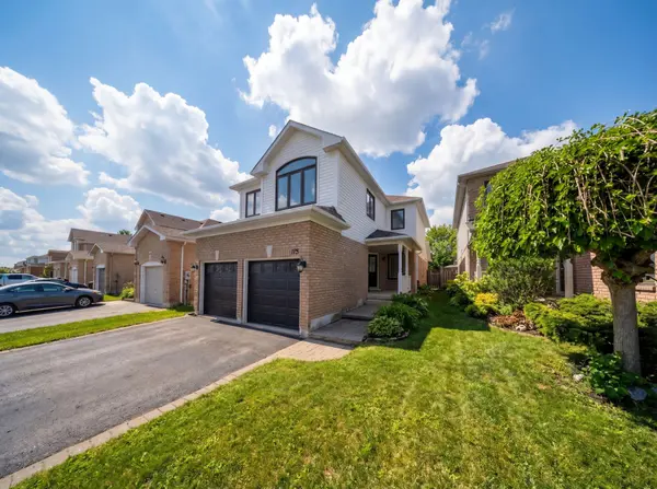 179 Wilkins CRES, Clarington, ON L1E 3B7