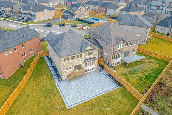 1727 Corsal CT, Innisfil, ON L9S 0P8