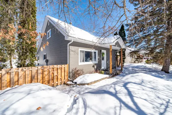 13 Spruce CRES, Deep River, ON K0J 1P0