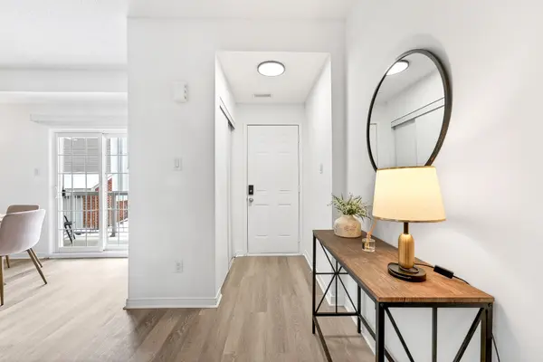 101 Artesa Private #K, Kanata, ON K2S 0J8