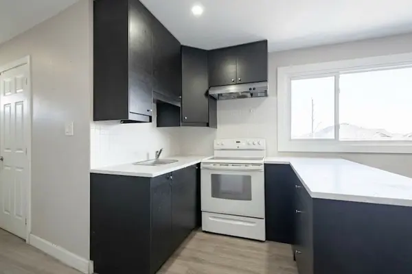 438 Highway 8 N/A ##2 Upper, Hamilton, ON L8G 1G3