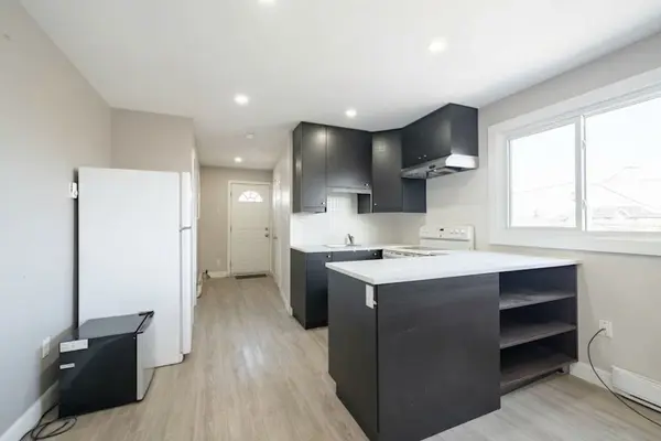 438 Highway 8 N/A ##2 Upper, Hamilton, ON L8G 1G3