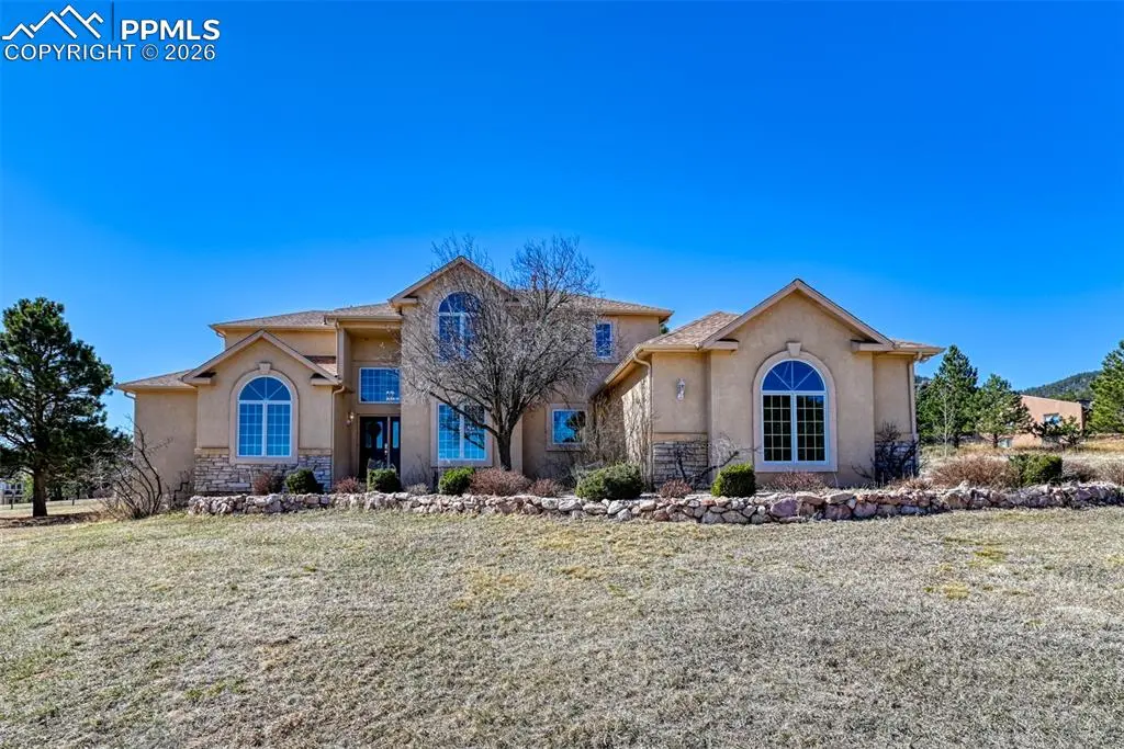 772 Douglas AVE, Palmer Lake, CO 80133