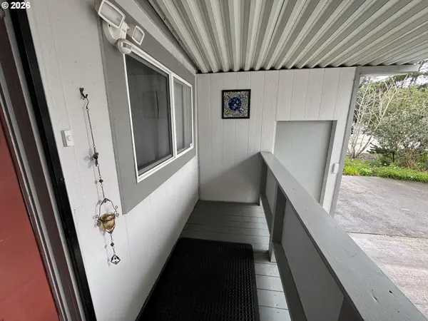 1600 RHODODENDRON DR #218, Florence, OR 97439