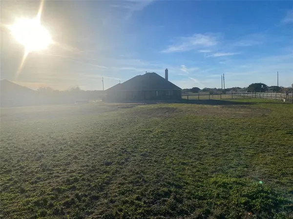 1205 Johnson Bend Road, Weatherford, TX 76088