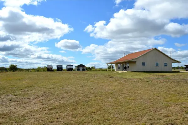 2055 CR 2185 (20), Klondike, TX 75448