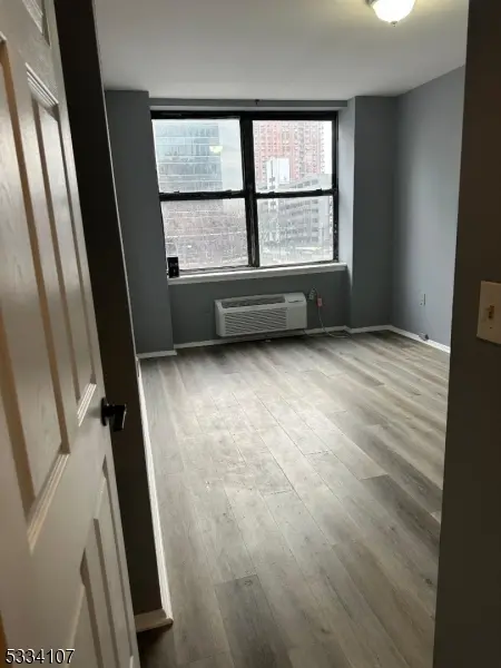 111 mulberry, Newark City, NJ 07102