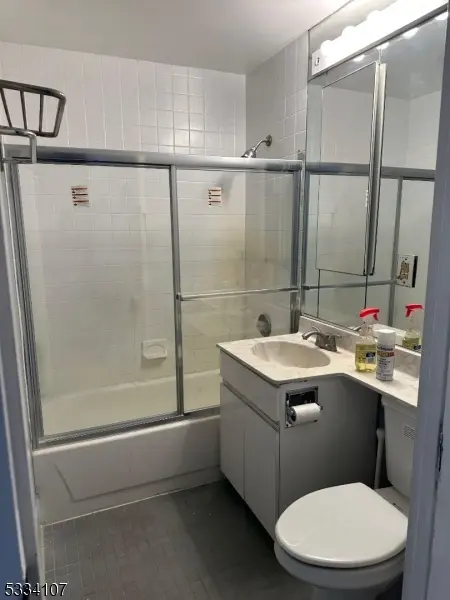 111 mulberry, Newark City, NJ 07102