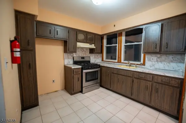 91 Halstead Ave #1, Wallington Boro, NJ 07057