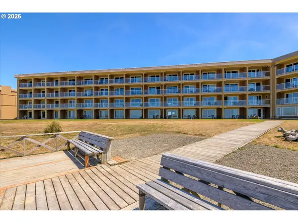 88416 1ST AVE #322, Florence, OR 97439