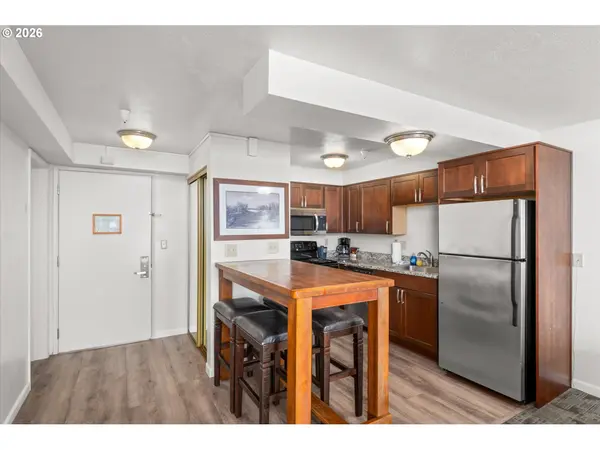 88416 1ST AVE #322, Florence, OR 97439