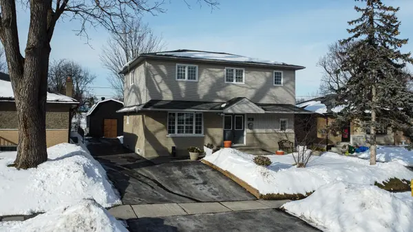 48 Rideout ST,  Ajax,  ON L1S 1P8