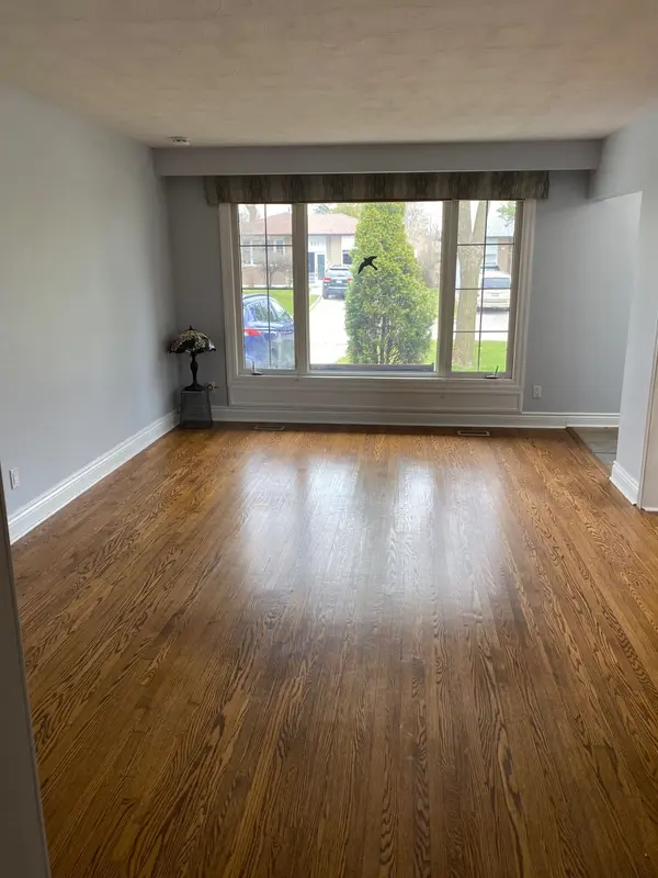 226 Parlette AVE, Toronto E10, ON M1C 2S5