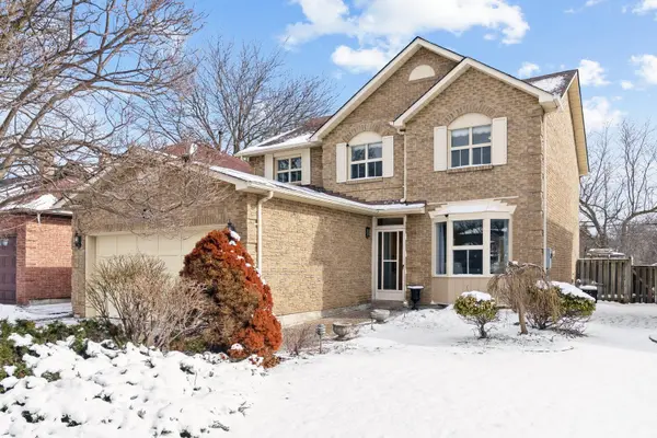 658 Cognac CRES,  Pickering,  ON L1X 1L7