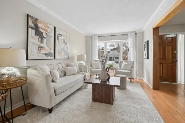 658 Cognac CRES, Pickering, ON L1X 1L7