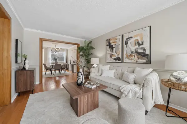 658 Cognac CRES, Pickering, ON L1X 1L7