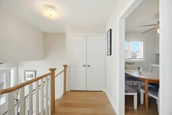 75 Corkwood CRES, Vaughan, ON L6A 3B4