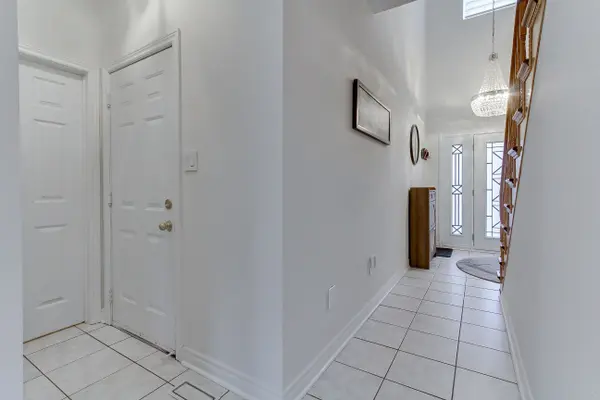 66 Earl Stewart DR, Aurora, ON L4G 7P4