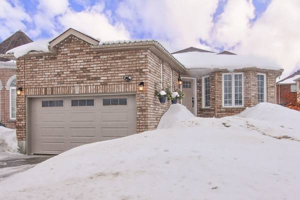 62 Cloughley DR,  Barrie,  ON L4N 9T7