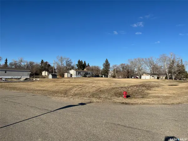 21 Adelaide STREET, Manor, SK S0C 1R0