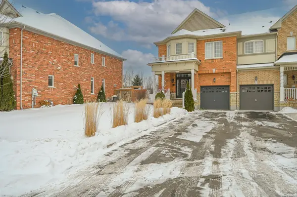 49 McCardy CT, Caledon, ON L7C 3W9