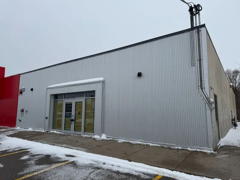 331 King George RD #B, Brantford, ON N3R 5L9