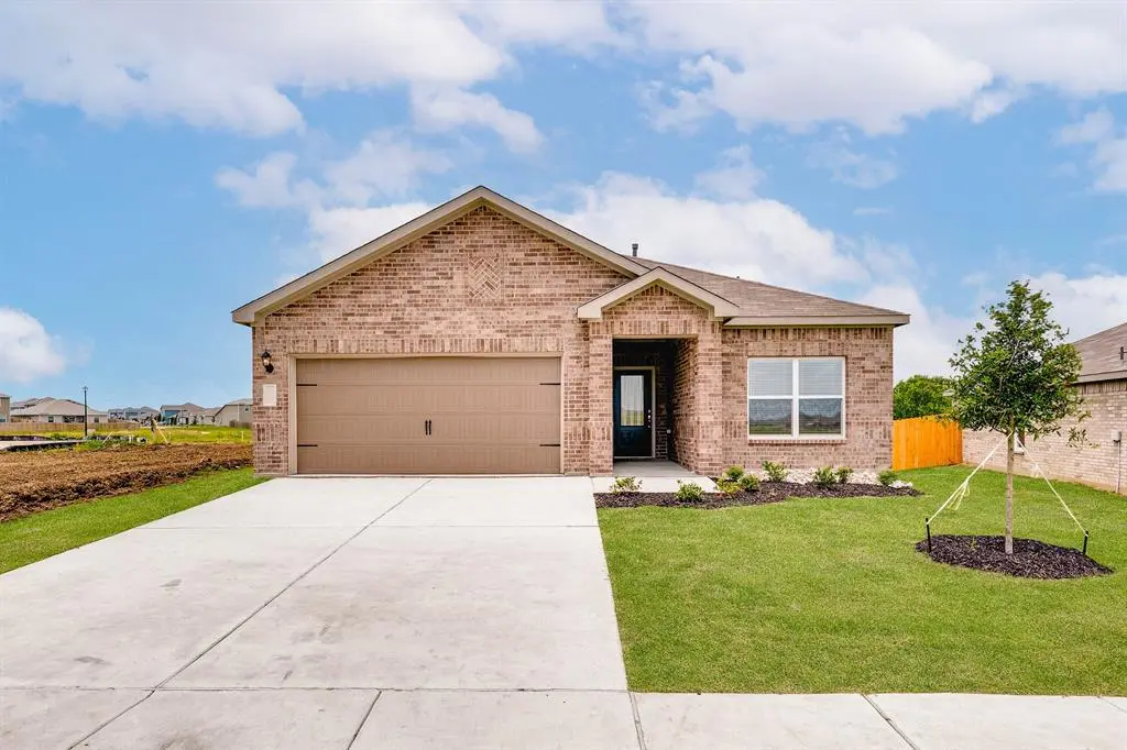 418 Watson Court, Venus, TX 76084