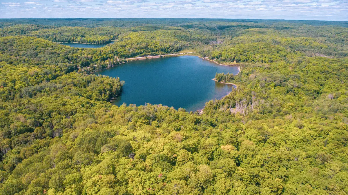 2368 Essonville Line RD, Highlands East, ON K0L 3C0