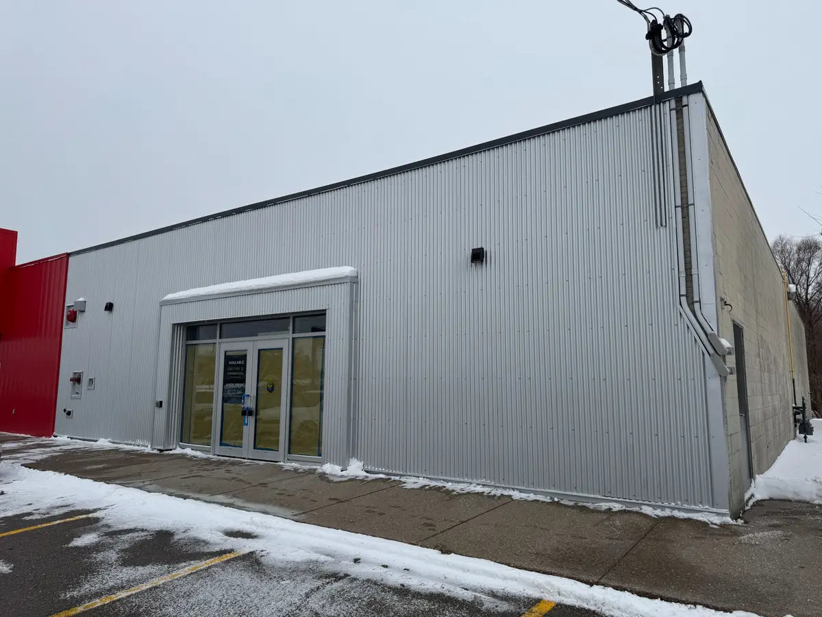 331 King George RD #B, Brantford, ON N3R 5L9