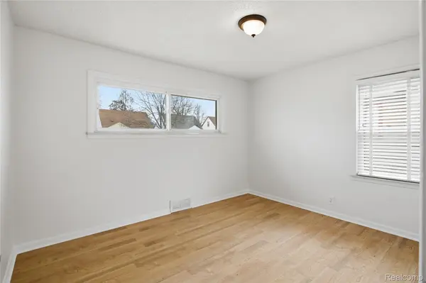 3104 Prairie AVE, Royal Oak, MI 48073