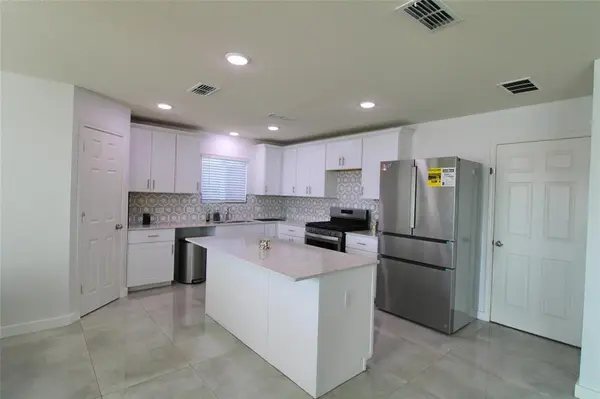 949 Shire Avenue, Haslet, TX 76052