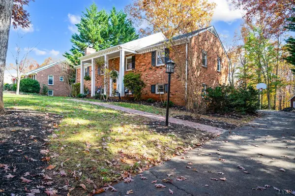 210 Woodbourne DR, Lynchburg, VA 24502