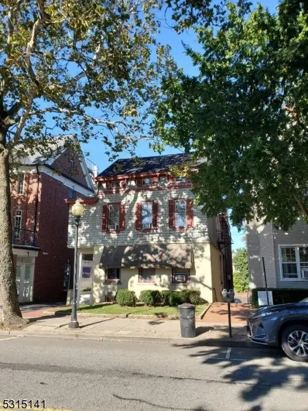 14 Elm St, Morristown Town, NJ 07960