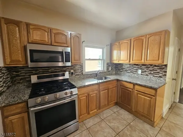 240 Copeland Ave, Lyndhurst Twp., NJ 07071