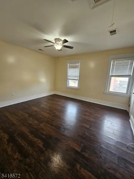 240 Copeland Ave, Lyndhurst Twp., NJ 07071