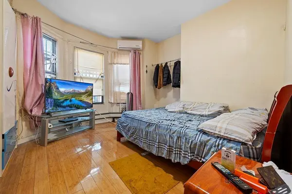 762 50th ST, Brooklyn, NY 11220