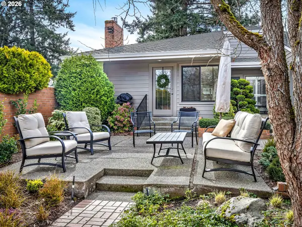 7242 SW LAKE BLUFF CT, Wilsonville, OR 97070