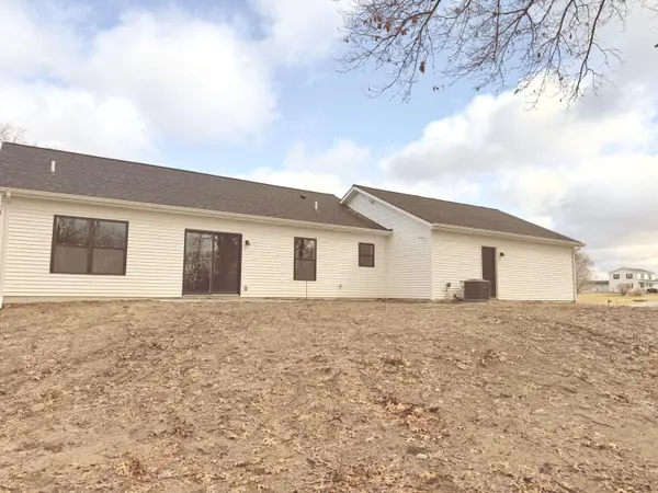 4429 Meadow Brook LN, Greenville, MI 48838