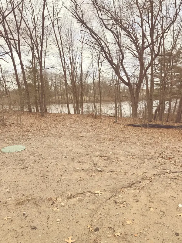 4429 Meadow Brook LN, Greenville, MI 48838