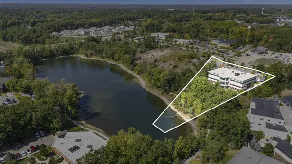 3264 N Evergreen DR NE, Grand Rapids Twp, MI 49525