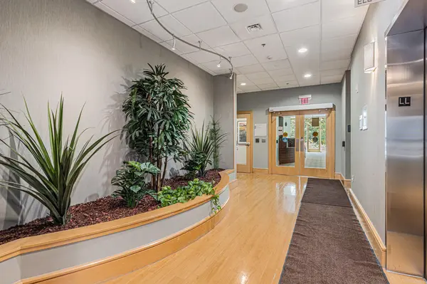 3264 N Evergreen DR NE, Grand Rapids Twp, MI 49525