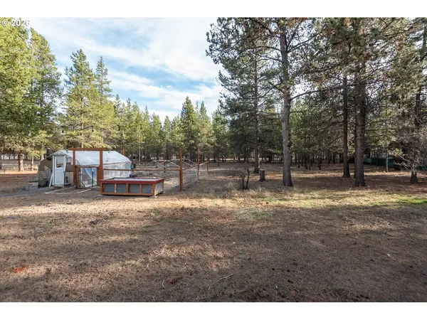 16103 EAGLES NEST RD, La Pine, OR 97739
