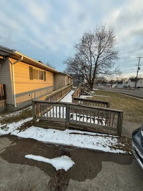 1302 N Eaton ST, Albion City, MI 49224