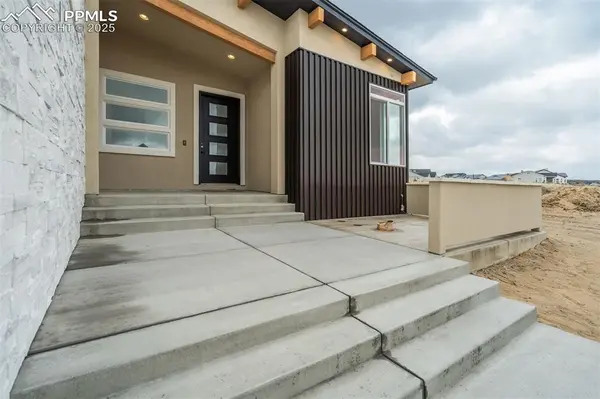 2064 Walnut Creek CT, Colorado Springs, CO 80921