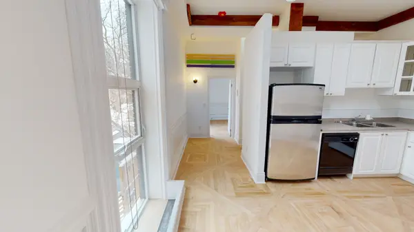 1152 Gerrard ST E #213, Toronto E01, ON M4L 1Y2