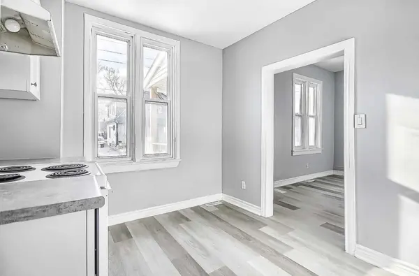 211 Albert ST, Oshawa, ON L1H 4R6