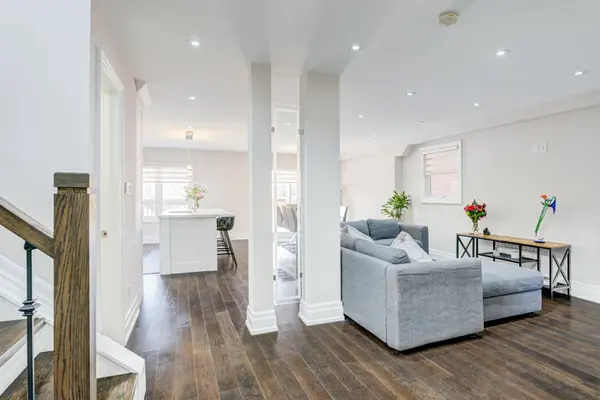 150 Brookmill DR, Vaughan, ON L4J 6M2