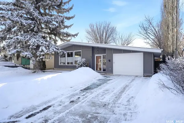 2195 Easthill, Saskatoon, SK S7J 3C8