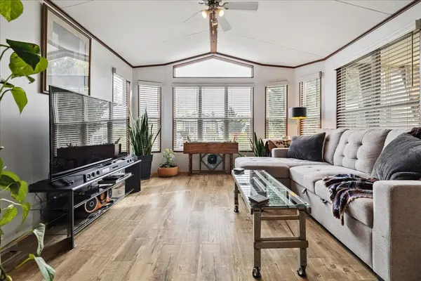 4449 Milburough Line #13 Spruce, Burlington, ON L7P 0C5