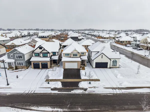 89 Acorn TRL, St. Thomas, ON N5R 0L8